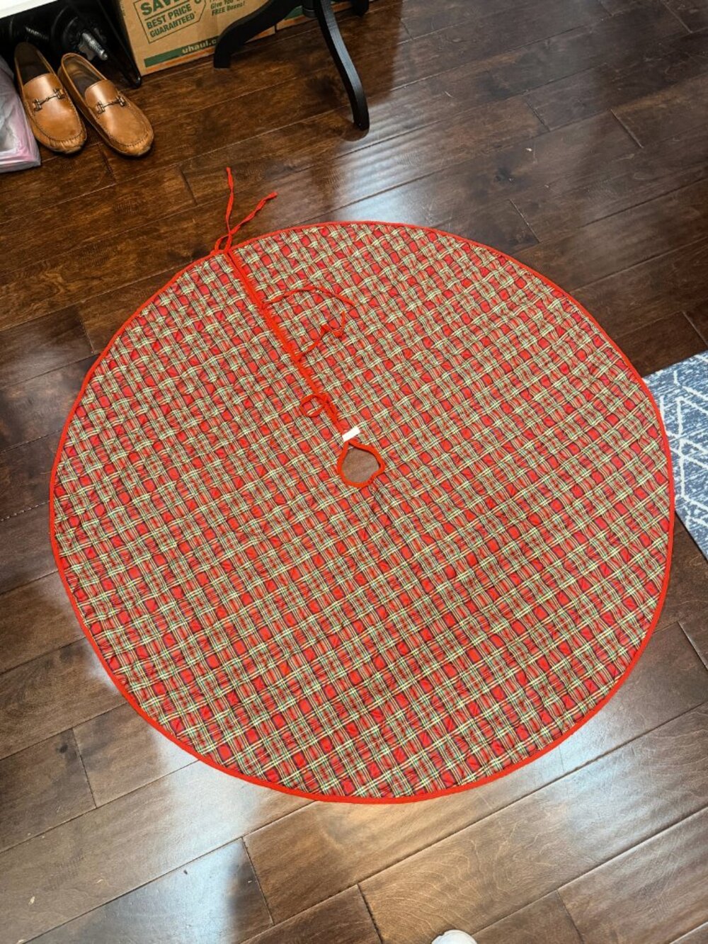 Vintage Quilted Plaid Christmas Tree Skirt 42” Green Gold Classic Tartan Style